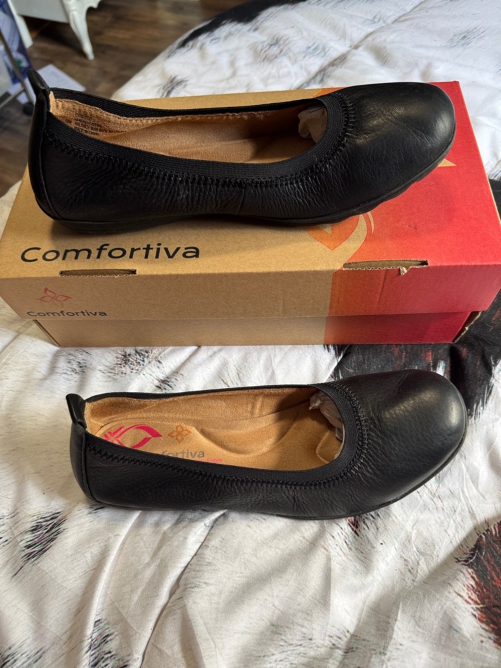 Comfortiva Black Leather Slip-On Flats with Cushioned Insole